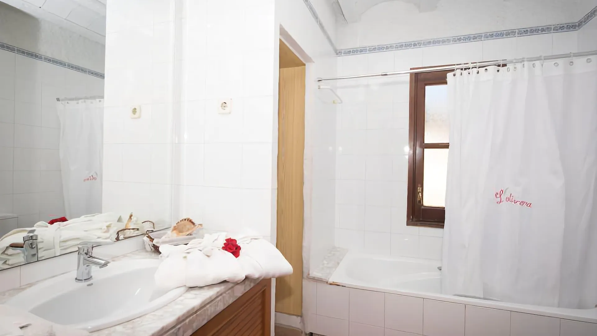 *** Hotel L Olivera Albinyana Spagna